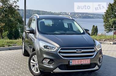 Позашляховик / Кросовер Ford Kuga 2018 в Тернополі