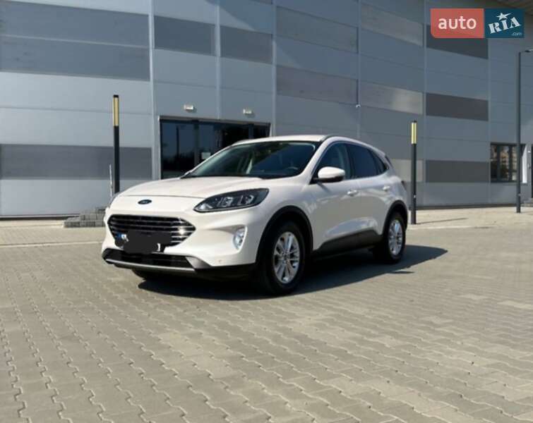 Позашляховик / Кросовер Ford Kuga 2022 в Києві