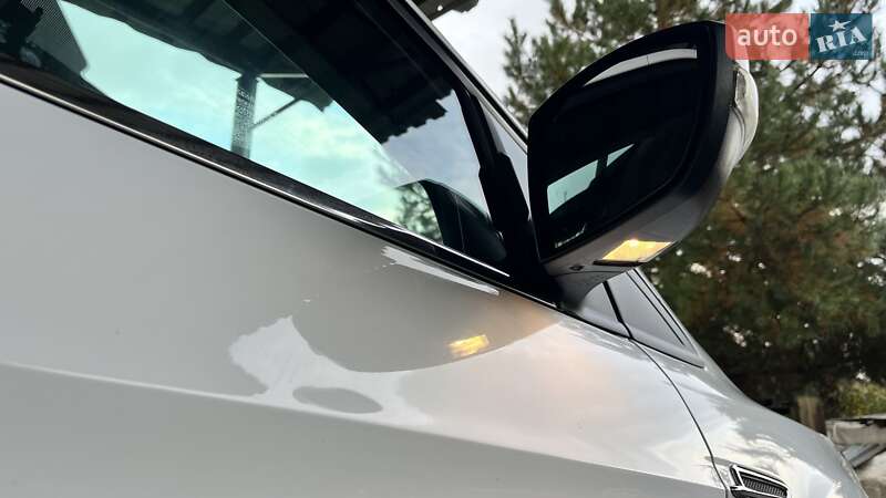 Внедорожник / Кроссовер Ford Kuga 2016 в Киеве