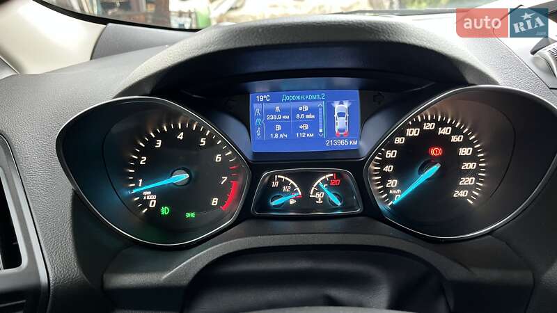 Внедорожник / Кроссовер Ford Kuga 2016 в Киеве