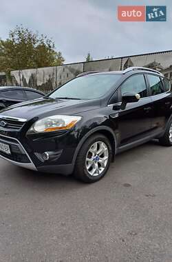 Позашляховик / Кросовер Ford Kuga 2010 в Чернігові