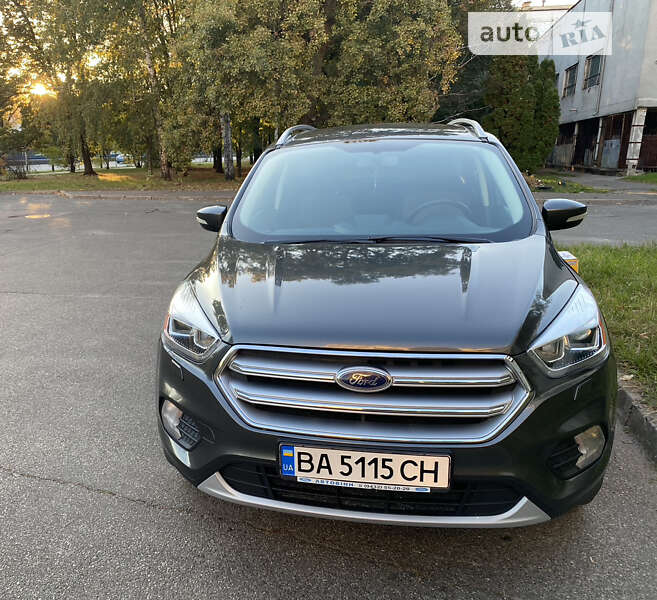 Позашляховик / Кросовер Ford Kuga 2016 в Києві фото 2 Позашляховик / Кросовер Ford Kuga 2016 в Києві