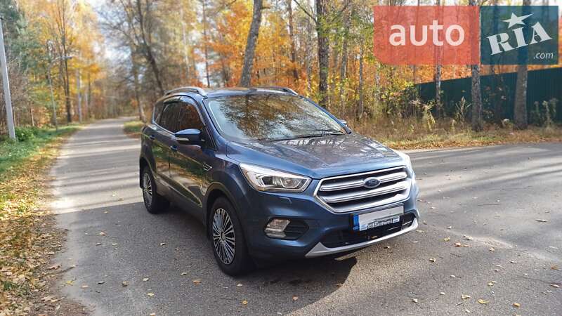 Внедорожник / Кроссовер Ford Kuga 2019 в Киеве