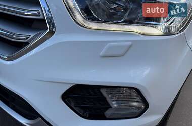 Позашляховик / Кросовер Ford Kuga 2019 в Києві