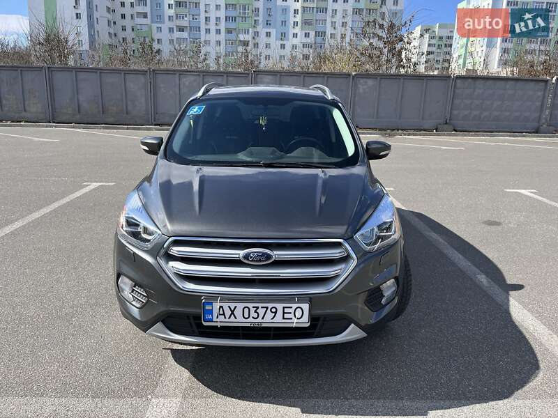 Ford Kuga 2016