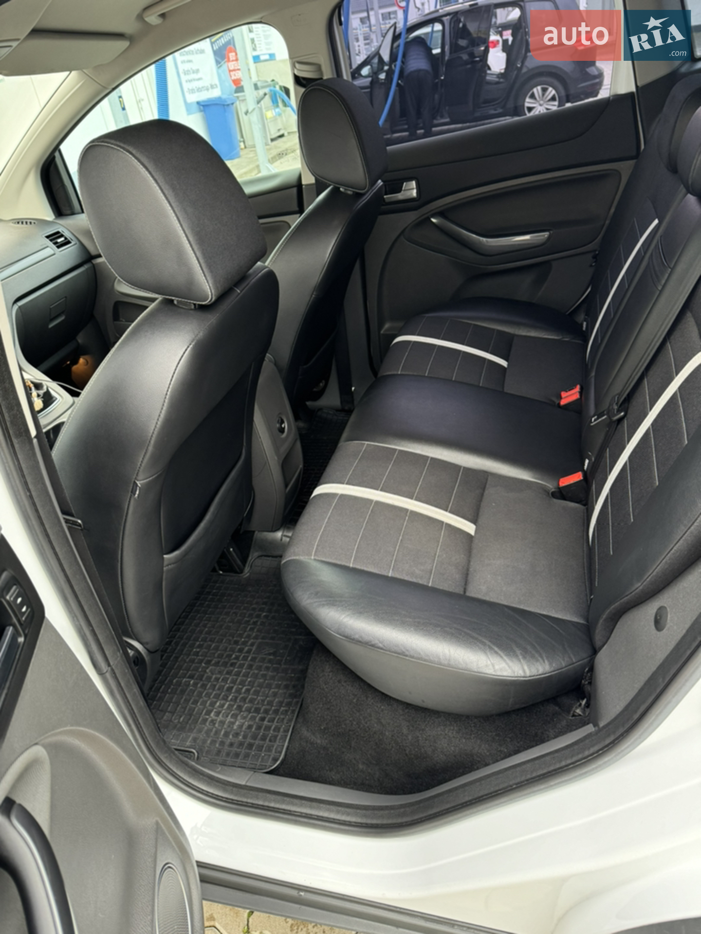 2010 Ford Kuga - мініатюра 8