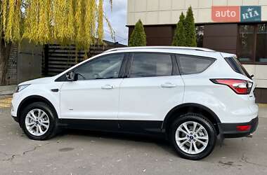 Внедорожник / Кроссовер Ford Kuga 2017 в Днепре