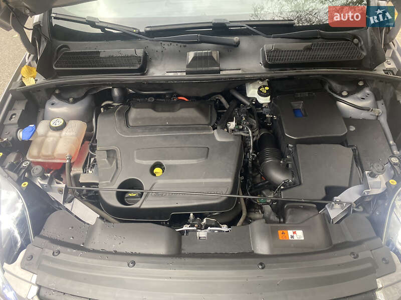 Внедорожник / Кроссовер Ford Kuga 2012 в Александрие