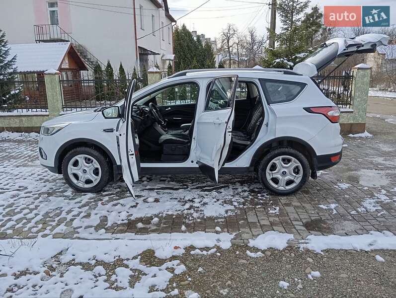 Ford Kuga 2017