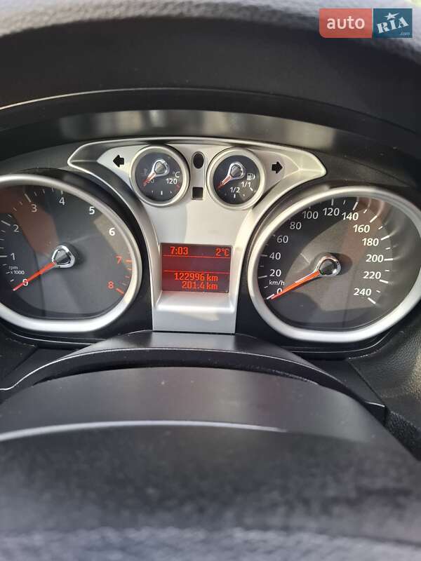 Внедорожник / Кроссовер Ford Kuga 2012 в Запорожье