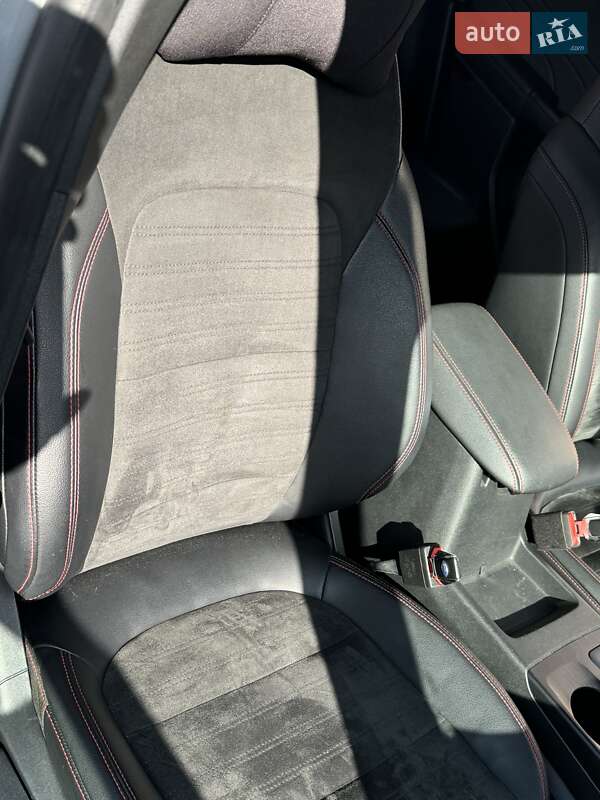 Внедорожник / Кроссовер Ford Kuga 2021 в Тячеве