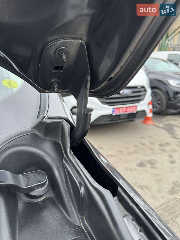 Внедорожник / Кроссовер Ford Kuga 2015 в Луцке