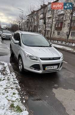 Позашляховик / Кросовер Ford Kuga 2013 в Києві