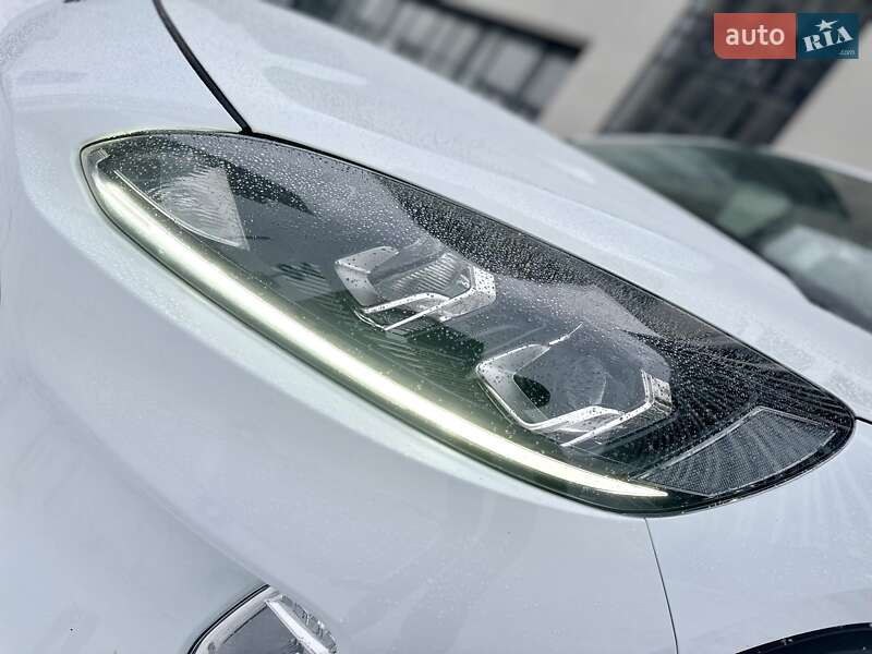 Внедорожник / Кроссовер Ford Kuga 2020 в Ирпене