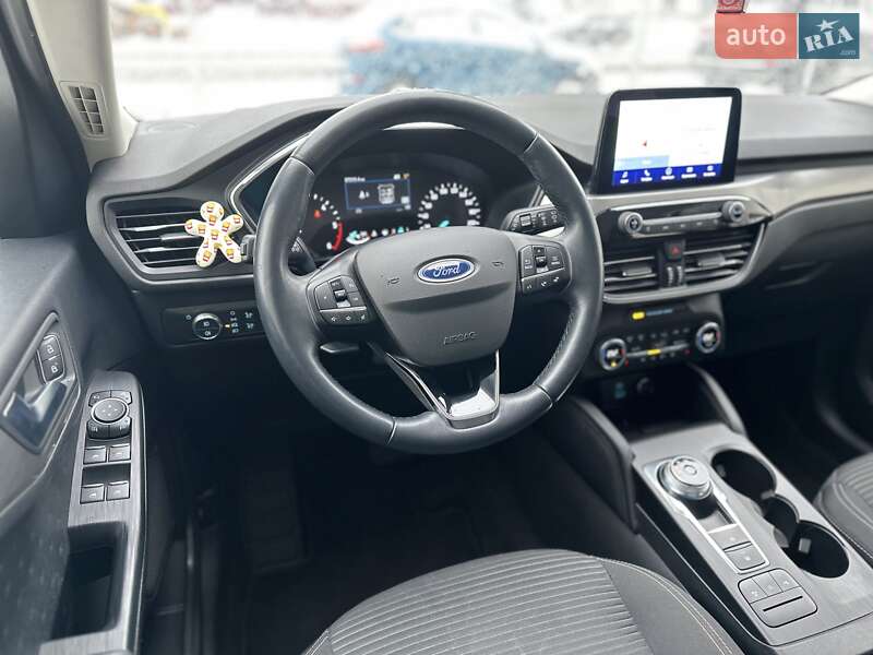 Внедорожник / Кроссовер Ford Kuga 2020 в Ирпене