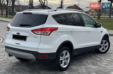 Позашляховик / Кросовер Ford Kuga 2016 в Мукачевому