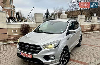 Позашляховик / Кросовер Ford Kuga 2018 в Києві