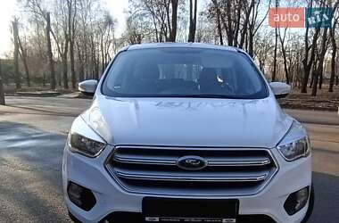 Позашляховик / Кросовер Ford Kuga 2017 в Кривому Розі