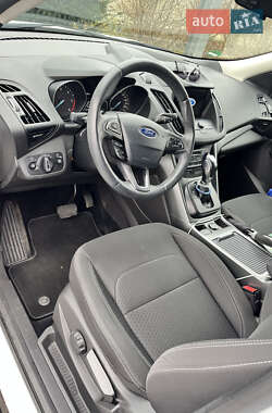Внедорожник / Кроссовер Ford Kuga 2018 в 
