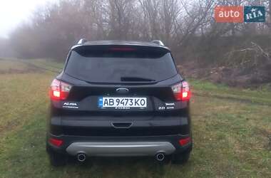 Внедорожник / Кроссовер Ford Kuga 2017 в 