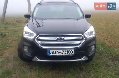 Внедорожник / Кроссовер Ford Kuga 2017 в 