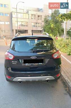 Внедорожник / Кроссовер Ford Kuga 2012 в 