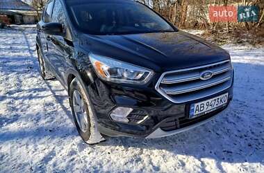 Внедорожник / Кроссовер Ford Kuga 2017 в 