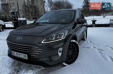 Ford Kuga 2021