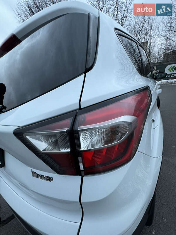 Внедорожник / Кроссовер Ford Kuga 2017 в Каменец-Подольском