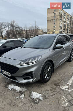 Позашляховик / Кросовер Ford Kuga 2021 в Києві