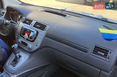 Внедорожник / Кроссовер Ford Kuga 2012 в 