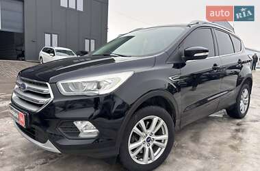 Внедорожник / Кроссовер Ford Kuga 2019 в Львове