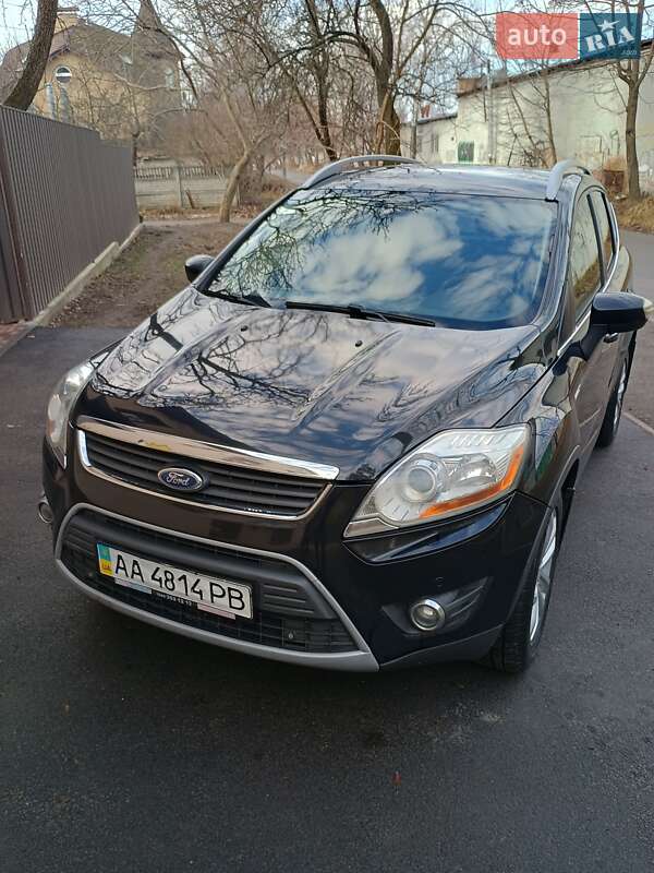 Позашляховик / Кросовер Ford Kuga 2012 в Києві