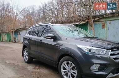 Внедорожник / Кроссовер Ford Kuga 2019 в Южноукраинске