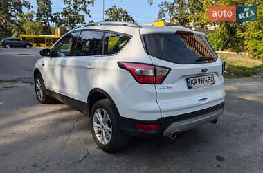 Внедорожник / Кроссовер Ford Kuga 2019 в 