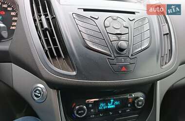 Внедорожник / Кроссовер Ford Kuga 2013 в 