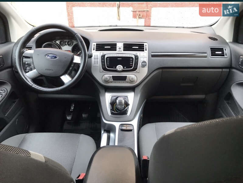 Внедорожник / Кроссовер Ford Kuga 2012 в Николаеве