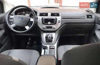 Внедорожник / Кроссовер Ford Kuga 2012 в 