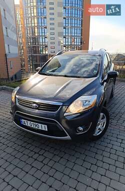 Позашляховик / Кросовер Ford Kuga 2010 в Івано-Франківську