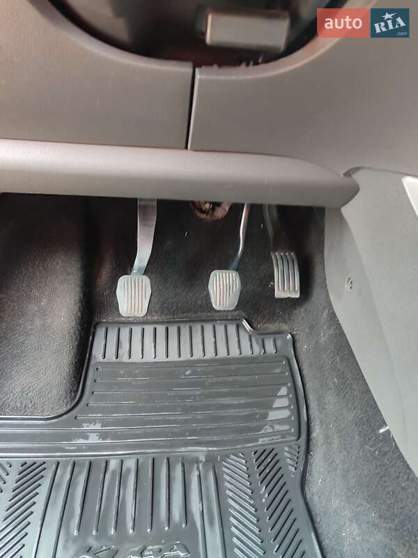 Позашляховик / Кросовер Ford Kuga 2011 в Бобринці