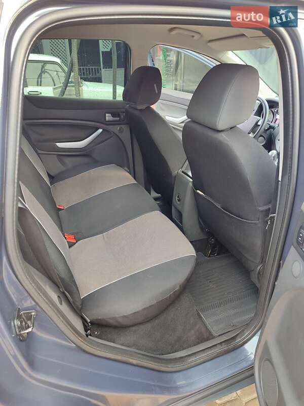 Позашляховик / Кросовер Ford Kuga 2011 в Бобринці