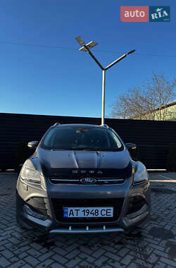 Внедорожник / Кроссовер Ford Kuga 2013 в 