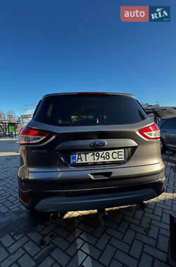 Внедорожник / Кроссовер Ford Kuga 2013 в 