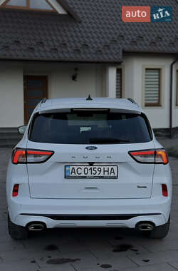 Внедорожник / Кроссовер Ford Kuga 2021 в 