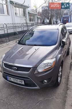 Позашляховик / Кросовер Ford Kuga 2012 в Вараші