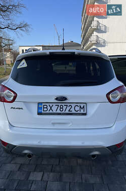 Внедорожник / Кроссовер Ford Kuga 2012 в 
