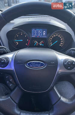 Внедорожник / Кроссовер Ford Kuga 2013 в Харькове