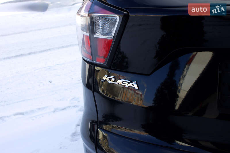 Внедорожник / Кроссовер Ford Kuga 2019 в Черкассах
