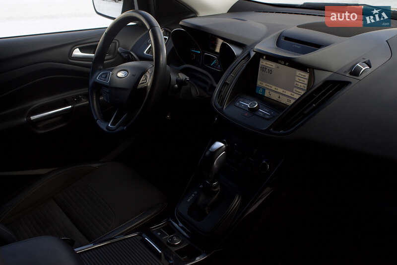 Внедорожник / Кроссовер Ford Kuga 2019 в Черкассах