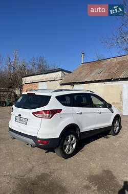 Внедорожник / Кроссовер Ford Kuga 2015 в 